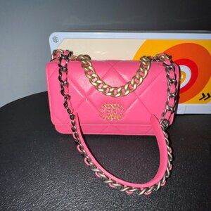 CHANEL 19 Wallet on Chain– Hot Pink Quilted Leather | Like New | Black Card